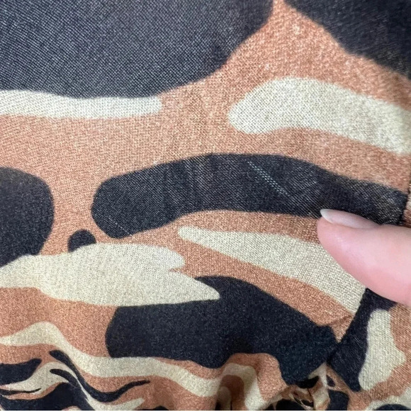 Anthropologie BLANK LONDON Patrice Balloon Sleeve Animal Print Blouse - MEDIUM - Picture 11 of 16